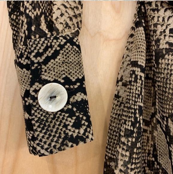 Zara Snakeskin Print Twist Front Blouse - Picture 5 of 7
